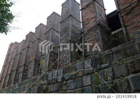 登窯の煙突（常滑焼　愛知県 常滑市） 101419918