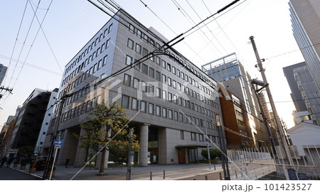 製薬会社「住友ファーマ」本社、製薬会社が並ぶ大阪市中央区道修町にある 製薬会社「住友ファーマ」本社、製薬会社が並ぶ大阪市中央区道修町にある 101423527