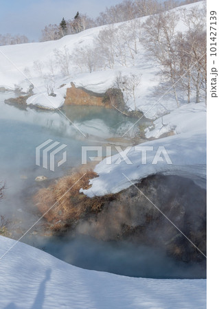 冬の地獄沼(噴出場所) 冬の地獄沼(噴出場所) 101427139