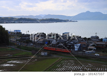 曇天の山陰地方を駆け抜けるキハ40系気動車_2023/3/18撮影 101427337