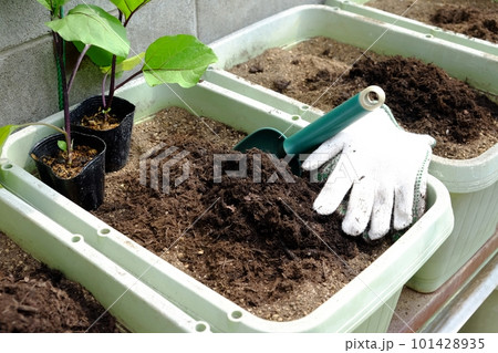 プランター栽培の土作り プランター栽培の土作り 101428935