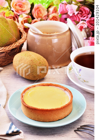 Lemon tart   101429104