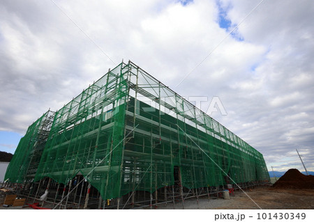 建設現場の足場 建設現場の足場 101430349