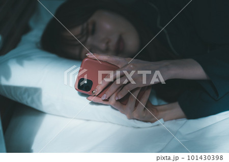 The bedroom. 101430398