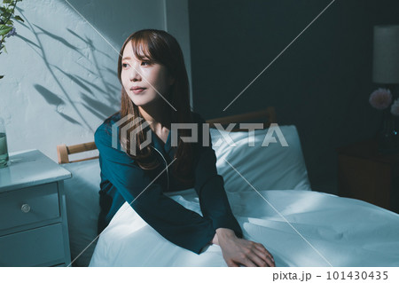 The bedroom. 101430435