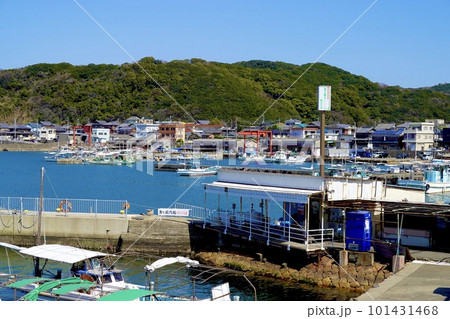 加太港、友ヶ島汽船の船着き場の風景 和歌山市加太 加太港、友ヶ島汽船の船着き場の風景 和歌山市加太 101431468