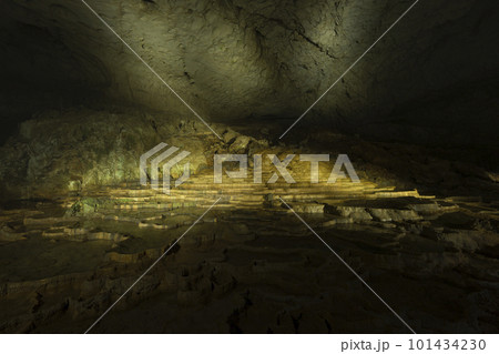 秋芳洞の百枚皿 101434230