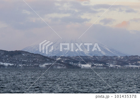 lake, snowy mountain lake, snowy mountain 101435378