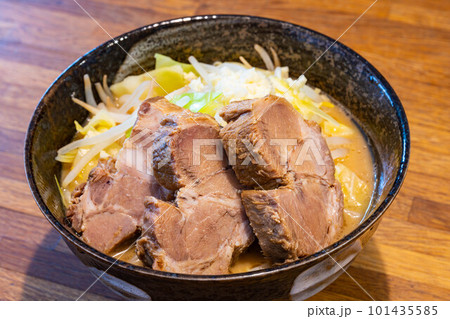 【ラーメン素材】二郎系ラーメン【食べ物素材】 【ラーメン素材】二郎系ラーメン【食べ物素材】 101435585