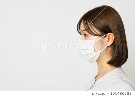 マスクの女性 マスクの女性 101436282