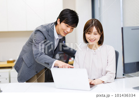 上司と部下 101436334
