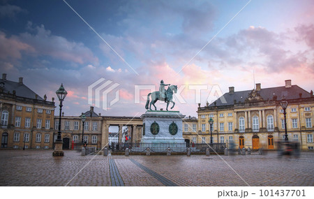 Royal Amalienborg Palace in Copenhagen 101437701