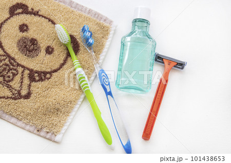 mouthwash, toothbrush health care oral cavity with shaver, terry cloth for man  101438653