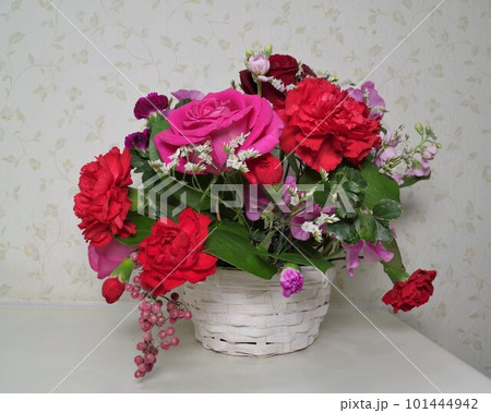 フラワーアレンジメント祝い花2 フラワーアレンジメント祝い花2 101444942