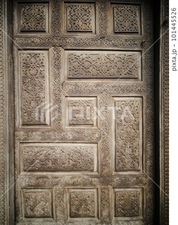 【ウズベキスタン】クフナ・アルク内のクリヌッシュ・ハンのアイヴァンの扉(イチャン・カラ ヒヴァ) 【ウズベキスタン】クフナ・アルク内のクリヌッシュ・ハンのアイヴァンの扉(イチャン・カラ ヒヴァ) 101445526