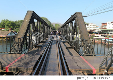 タイ カンチャナブリーの鉄橋 タイ カンチャナブリーの鉄橋 101449457