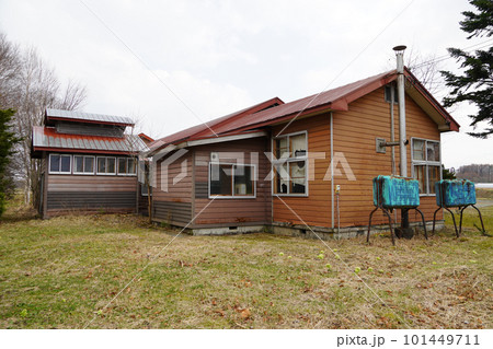 追分町立本安平小学校(廃校) 追分町立本安平小学校(廃校) 101449711