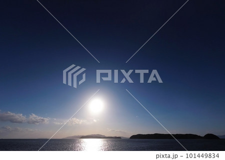 午後の空と海・春・超広角・空主体・230408pm 午後の空と海・春・超広角・空主体・230408pm 101449834