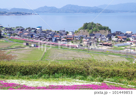 特急やくも号が走る中海沿線の風景 101449853