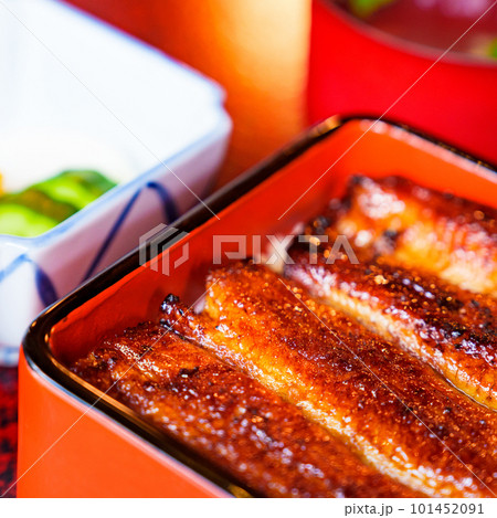 うな重 は 夏バテ防止 の 定番料理 【 土用 の 丑の日 の イメージ 】 うな重 は 夏バテ防止 の 定番料理 【 土用 の 丑の日 の イメージ 】 101452091