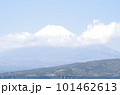 雲のかかった富士山 101462613