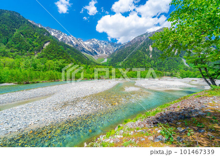 【絶景】初夏の上高地【長野県】 【絶景】初夏の上高地【長野県】 101467339