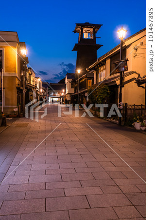 《埼玉県》川越・蔵造りの町並み 101467895