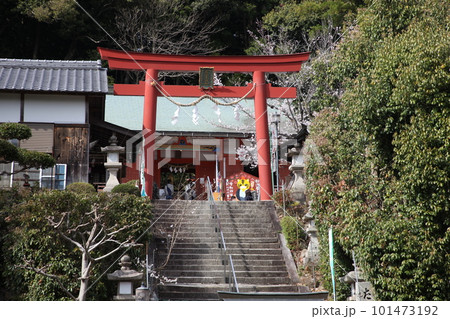 春の粉河寺 101473192