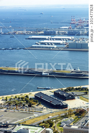横浜ランドマークタワーからの横浜港の景色 横浜ランドマークタワーからの横浜港の景色 101477828