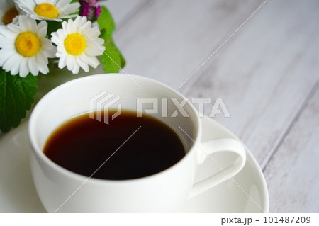 花のあるコーヒータイム 101487209