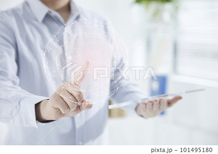 Close up of businessman hands with tablet pc 101495180
