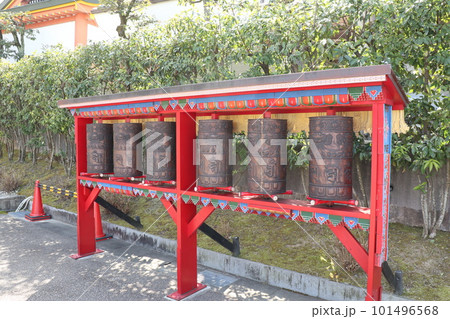 美しい佇まいのチベット寺院 美しい佇まいのチベット寺院 101496568