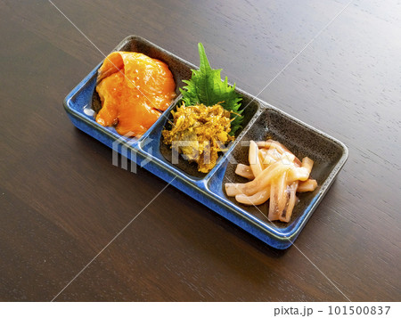 珍味盛り(鮭のルイベ・イカの塩辛・にしん漬け) 珍味盛り(鮭のルイベ・イカの塩辛・にしん漬け) 101500837
