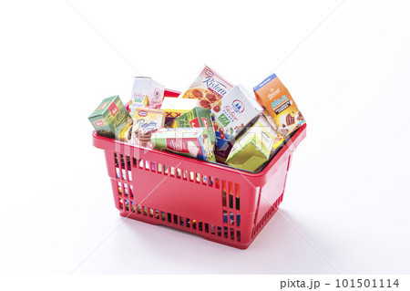 ショッピングイメージ　ショッピングカゴ　お買い物　買い物カゴ　イメージ素材 101501114