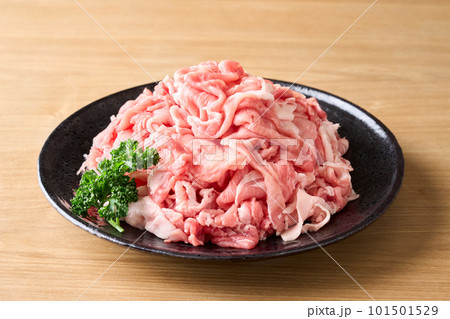 山盛りの国産豚小間切れ肉 1キログラム 山盛りの国産豚小間切れ肉 1キログラム 101501529