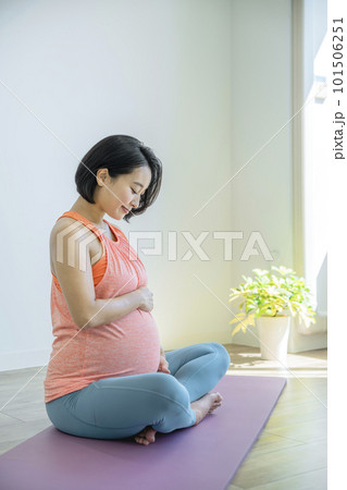 マタニティヨガ　イメージ 101506251