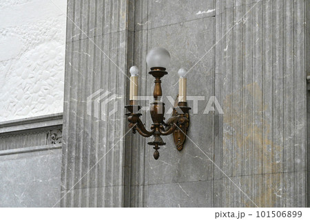 彫刻の美しい国会議事堂の御休所前広間 101506899