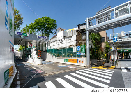 首都高速4号新宿線外苑出入口 首都高速4号新宿線外苑出入口 101507773