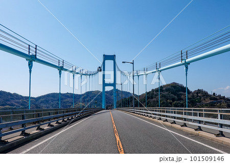 青空広がる とびしま海道 安芸灘大橋(広島県呉市) 青空広がる とびしま海道 安芸灘大橋(広島県呉市) 101509146