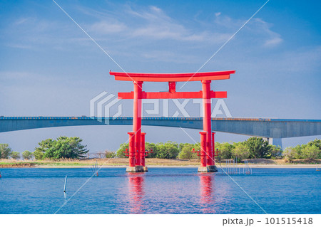 (静岡県)晴天の浜名湖弁天島 (静岡県)晴天の浜名湖弁天島 101515418