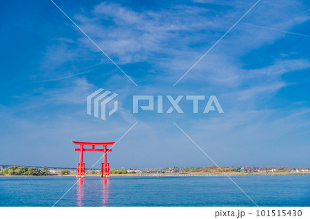 (静岡県)晴天の浜名湖弁天島 (静岡県)晴天の浜名湖弁天島 101515430