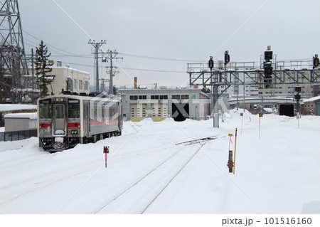 冬の北見駅に停車中の石北本線キハ54（北見⇔網走） 101516160