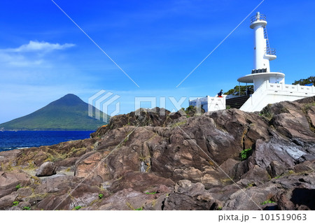 【鹿児島県】薩摩の長崎鼻灯台と開聞岳（薩摩富士） 101519063