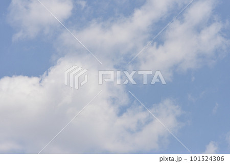青空と白い雲 青空と白い雲 101524306