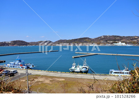 瀬戸内 前島港と対岸の牛窓地区（前島フェリー 新旧3船舶） 101528266