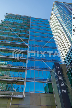 【東京の都市風景】渋谷宇田川町周辺の都市風景（渋谷区役所） 101533892
