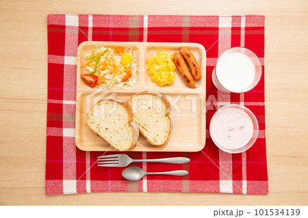 パンの朝ごはん パンの朝ごはん 101534139