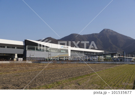 建設中の北陸新幹線　越前たけふ駅と道の駅　2023年3月 101535677