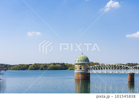 多摩湖（村山貯水池）第一取水塔 101545838