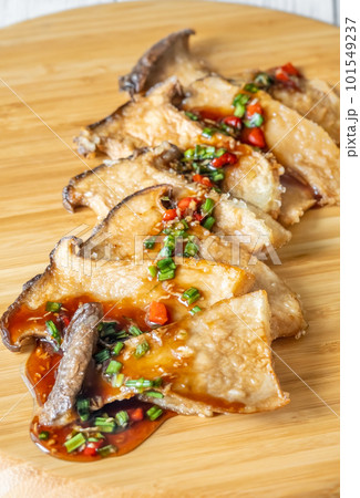 Battered eryngii mushrooms Battered eryngii mushrooms 101549237